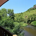 Nyaraló Spacieux Avec Terrasse Surplombant Riviere, Ideale Pour Peche Et Sports D'eau, Inclus - Fr-1-582-17 *