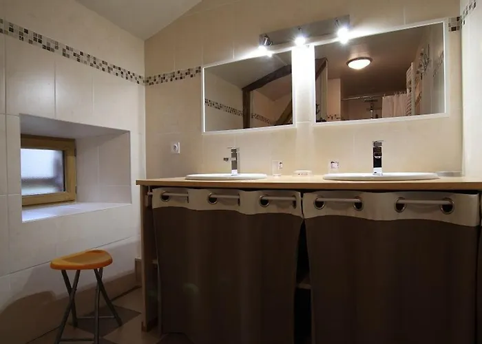 Tatil Evi Spacieux Avec Terrasse Surplombant Riviere, Ideale Pour Peche Et Sports D'eau, Inclus - Fr-1-582-17